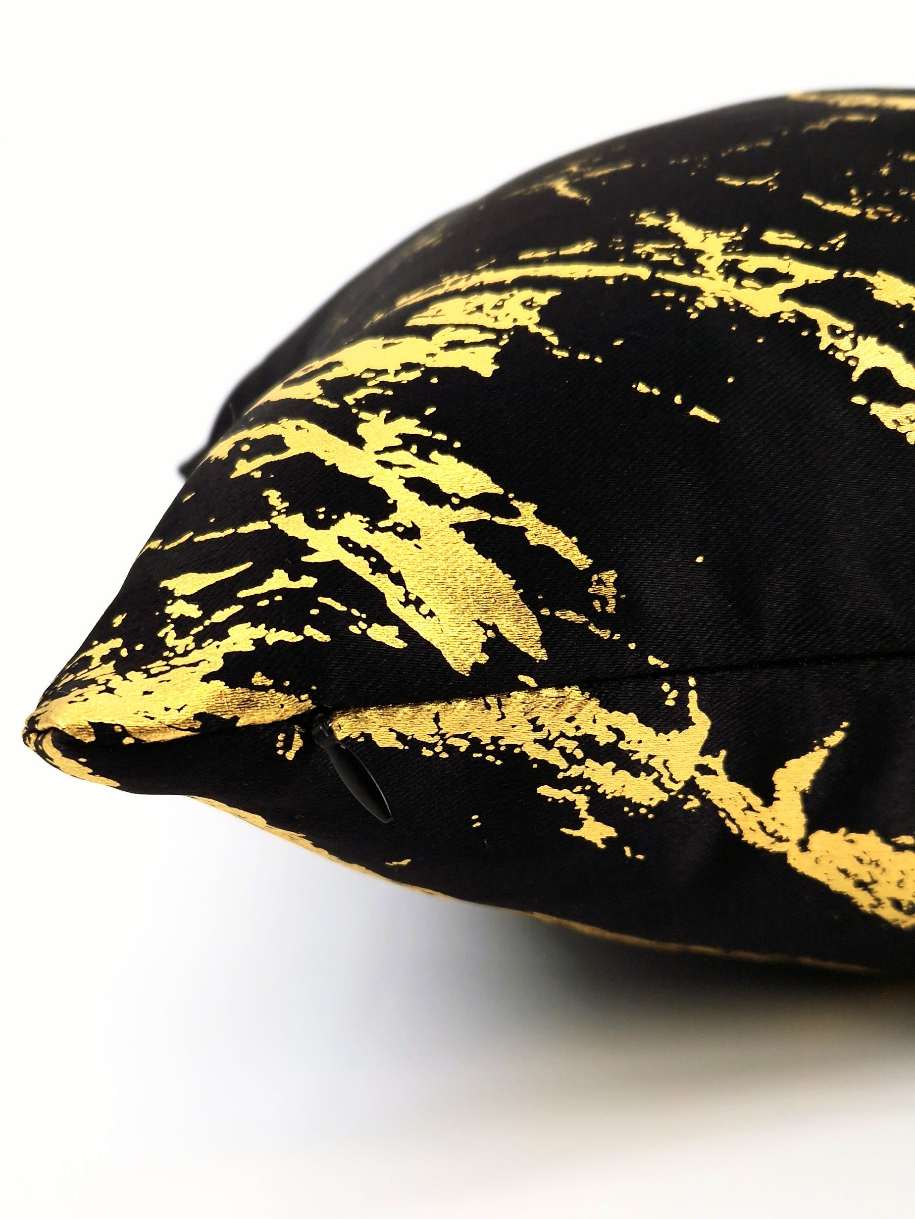 Elyse Foil Marble Pattern Cushion Covers 18 x 18"