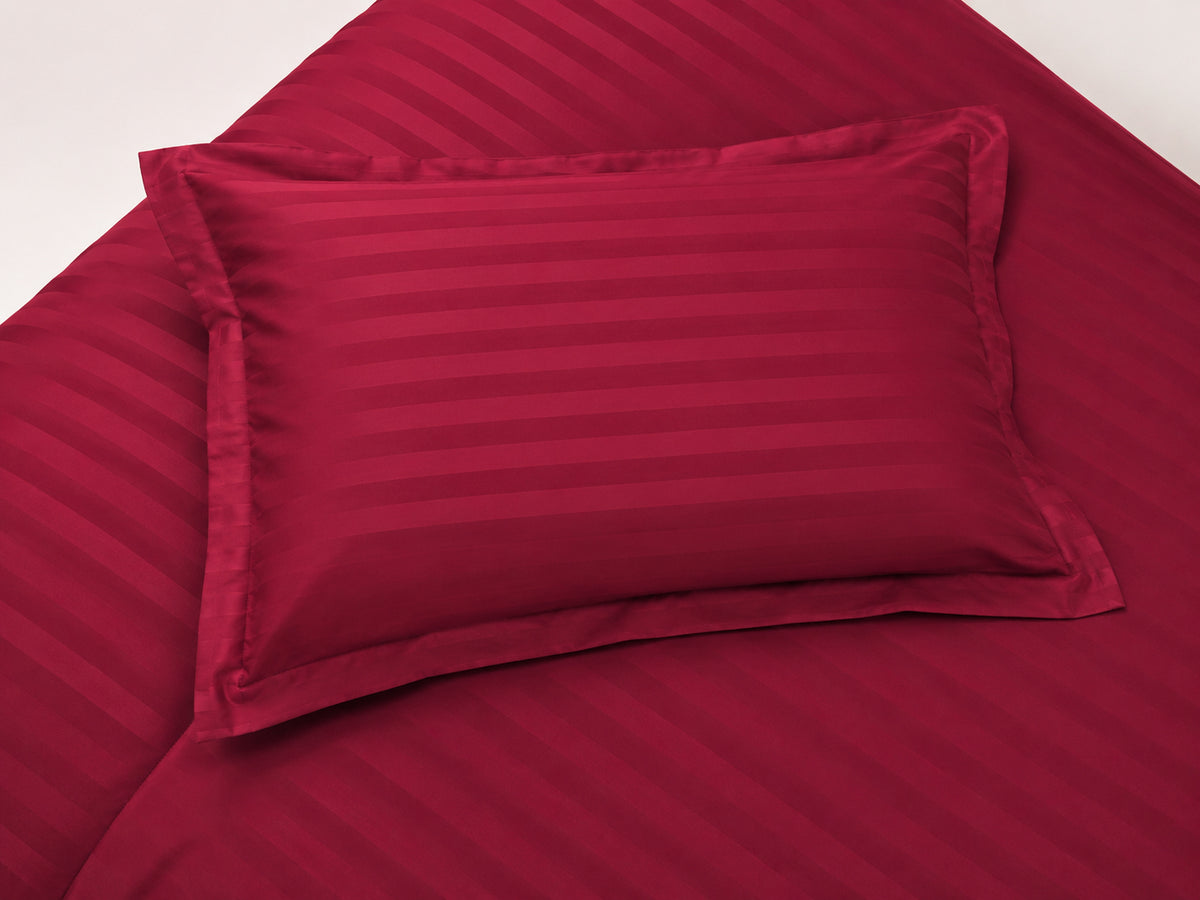 Striped Duvet Cover Bedding Set With Pillowcase (Red)