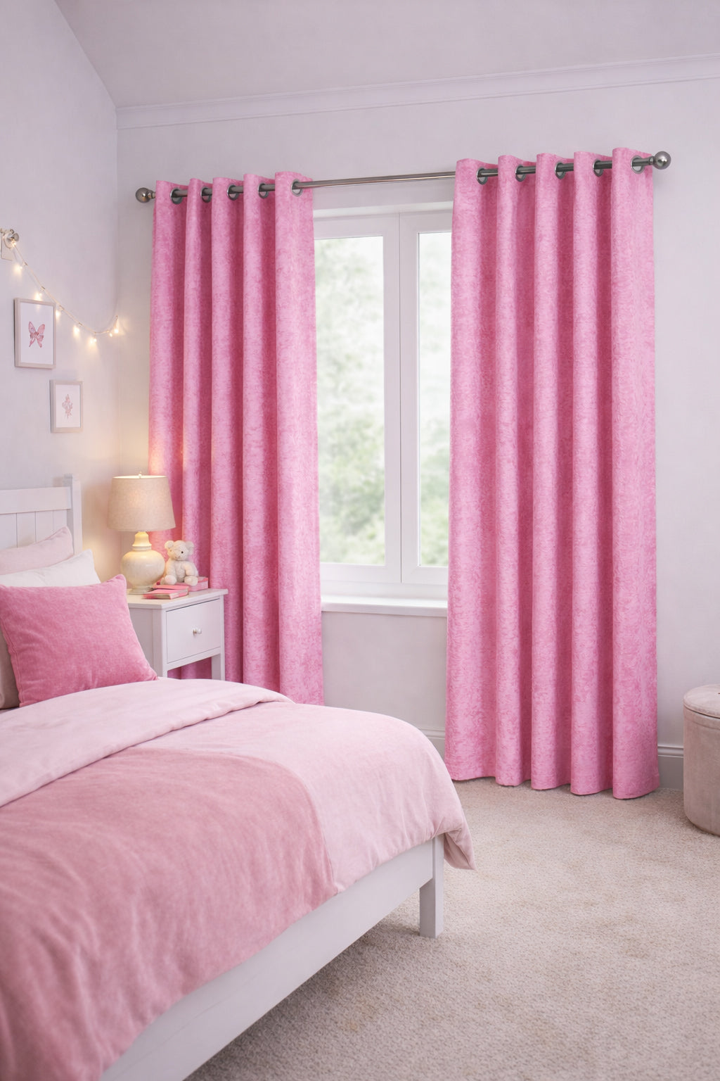 Crushed Velvet Fully Lined Ready Made Eyelet Curtains (Pink)