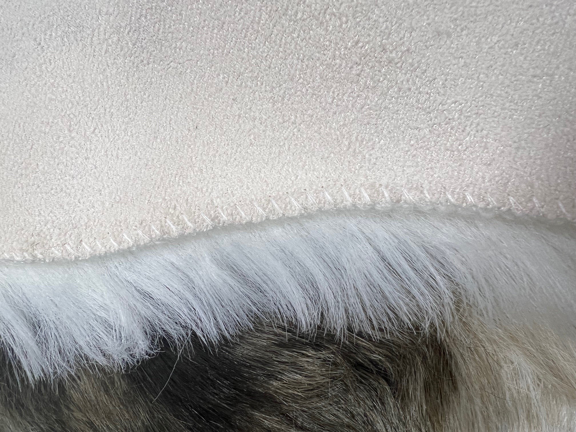 Faux Reindeer Hide Fur Rug – Natural Nordic (90cm x 115cm)