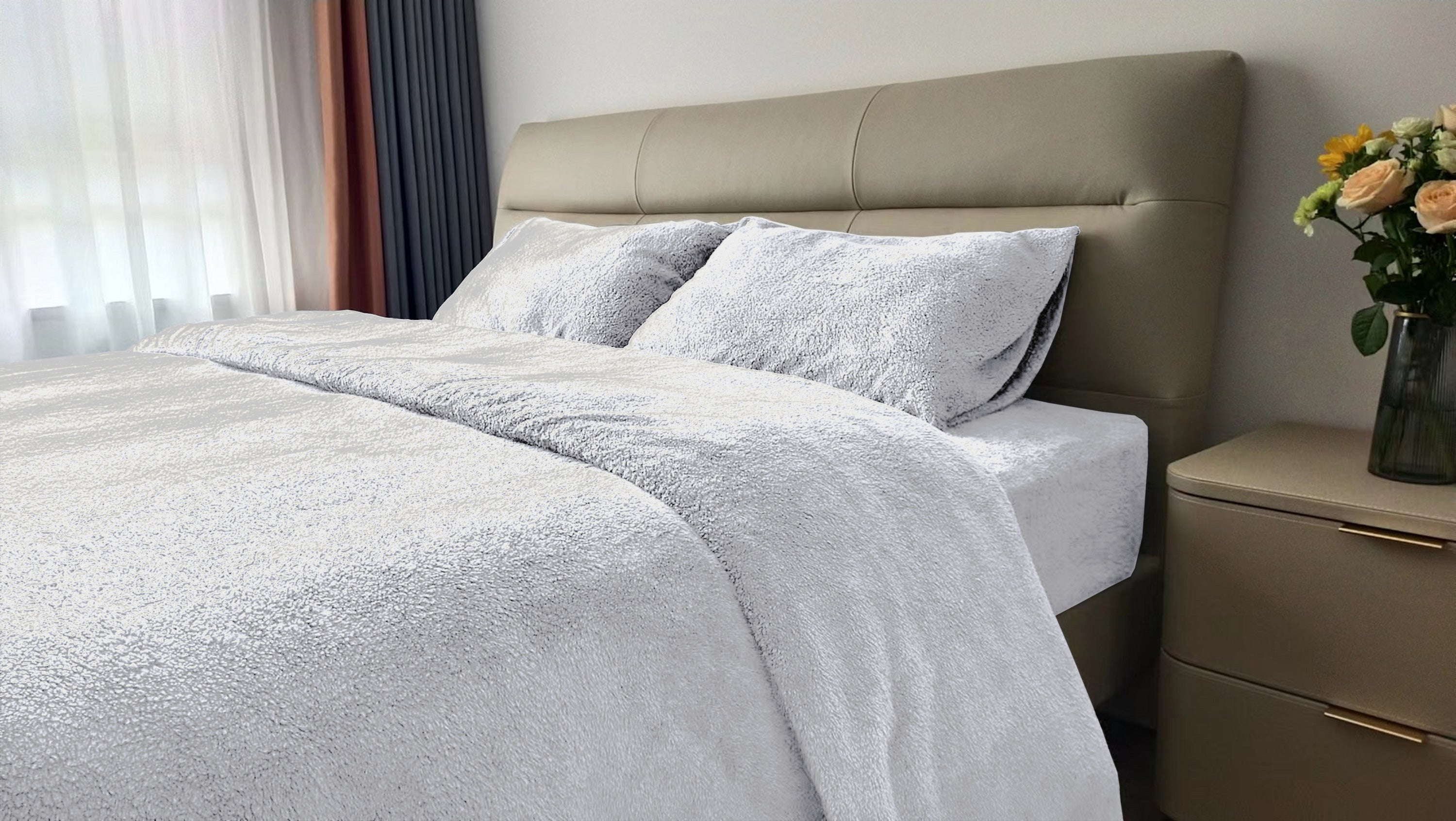 Teddy Fleece Duvet Cover And Pillowcase Set (White)