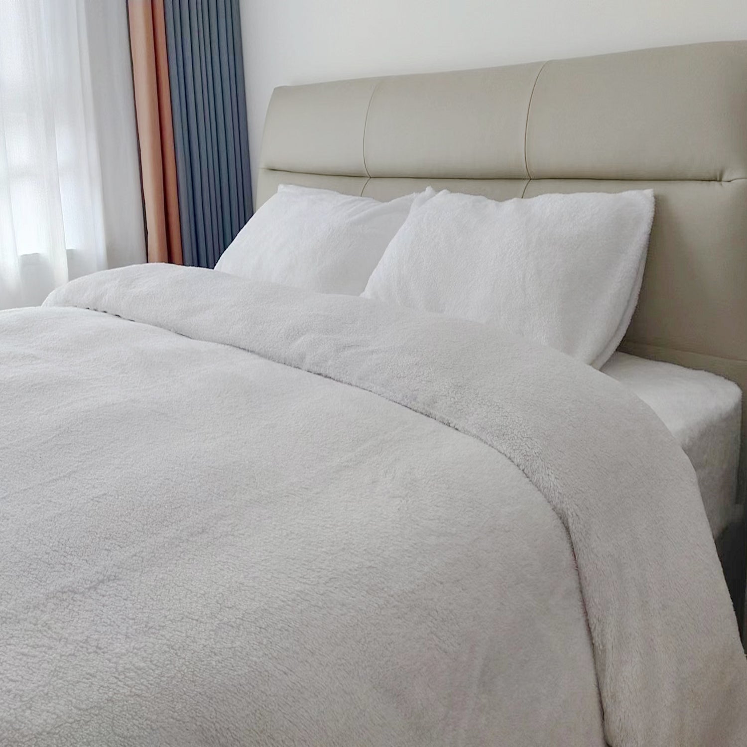 Teddy Fleece Duvet Cover And Pillowcase Set (White)