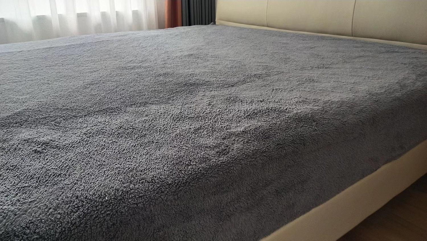 Teddy Fleece Fitted Sheet (Grey)