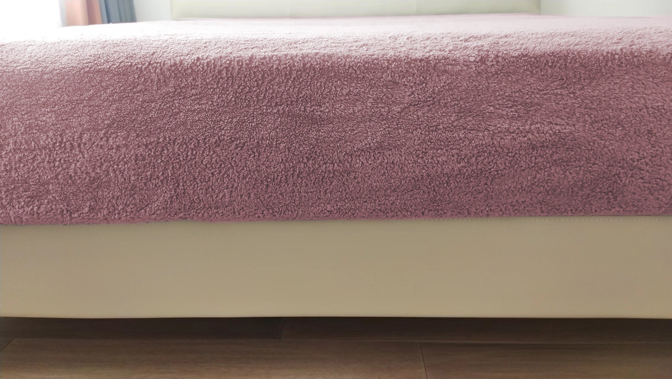 Teddy Fleece Fitted Sheet (Blush Pink)