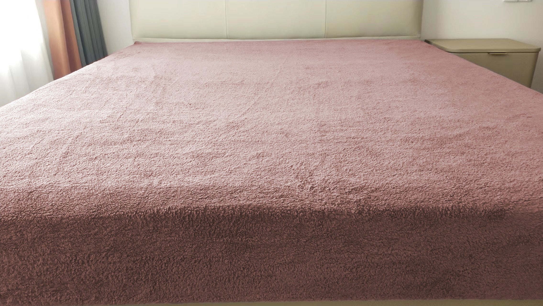 Teddy Fleece Fitted Sheet (Blush Pink)