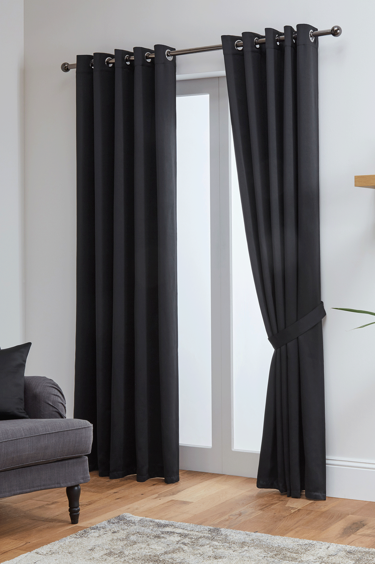 Thermal Blackout Ready Made Eyelet Curtains + Tie Backs (Black)