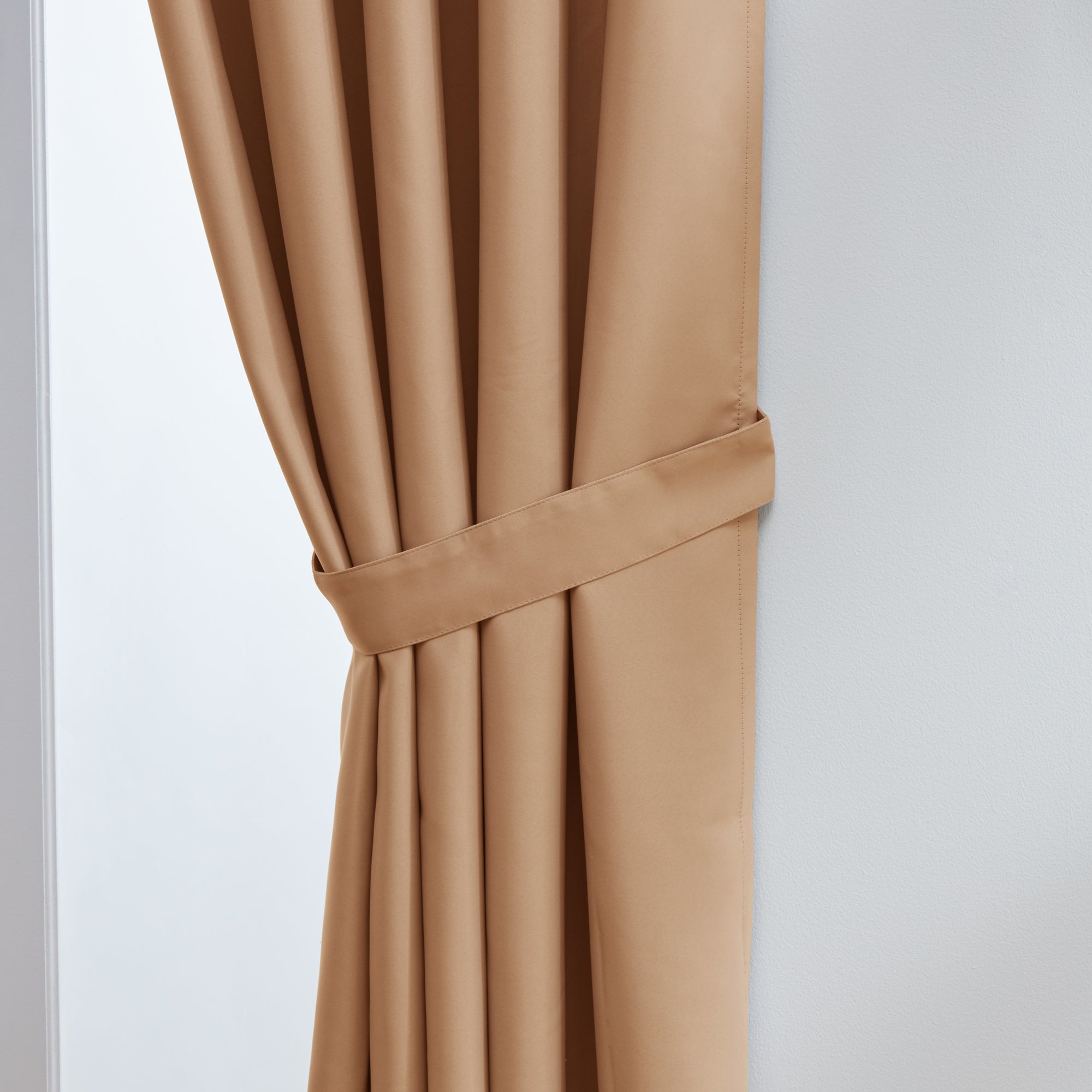 Thermal Blackout Ready Made Eyelet Curtains + Tie Backs (Wheat)