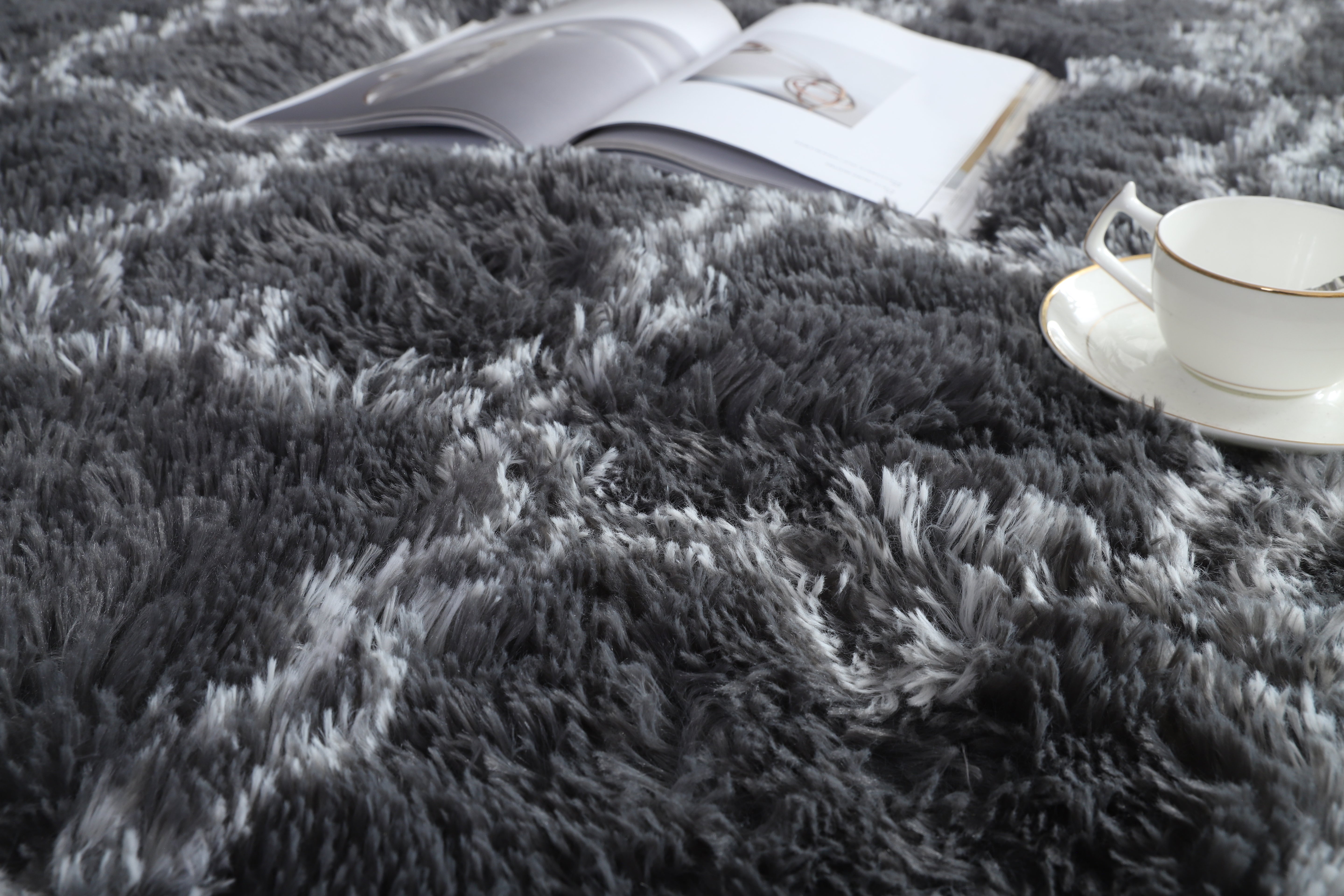 Fluffy Shaggy Area Rug - Non-Slip - Thick Pile Floor Mat (Geometric)