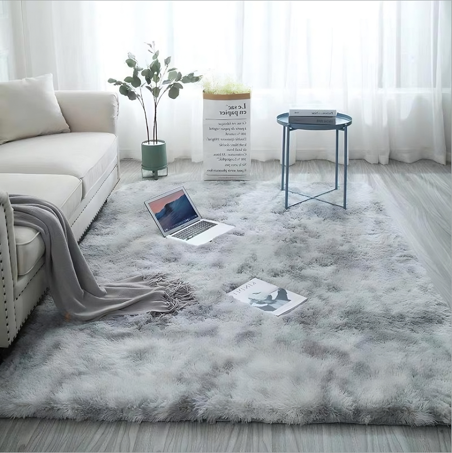 Fluffy Shaggy Area Rug - Non-Slip - Thick Pile Floor Mat (Light Grey)