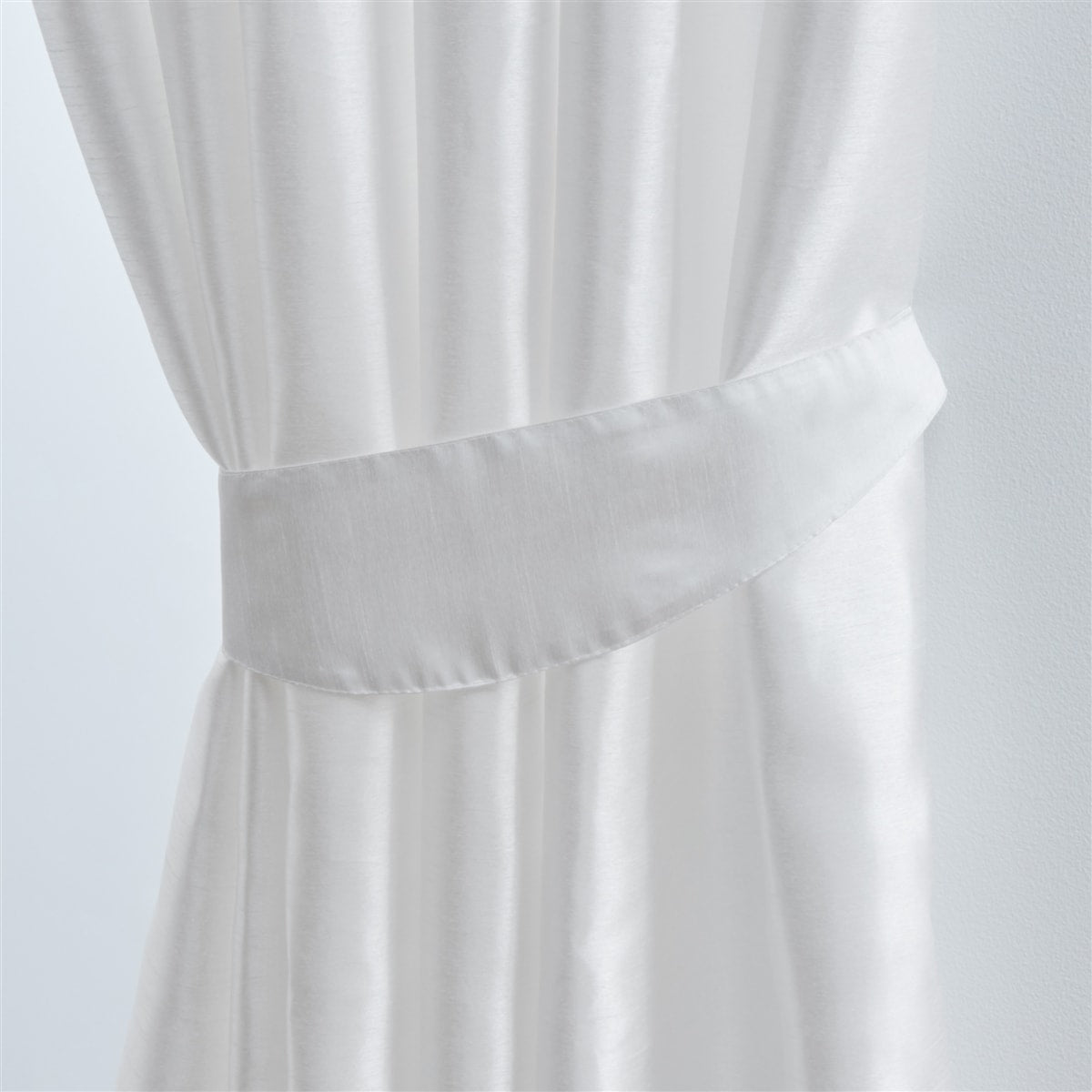 Faux Silk Tape Top Fully Lined Curtains (White)