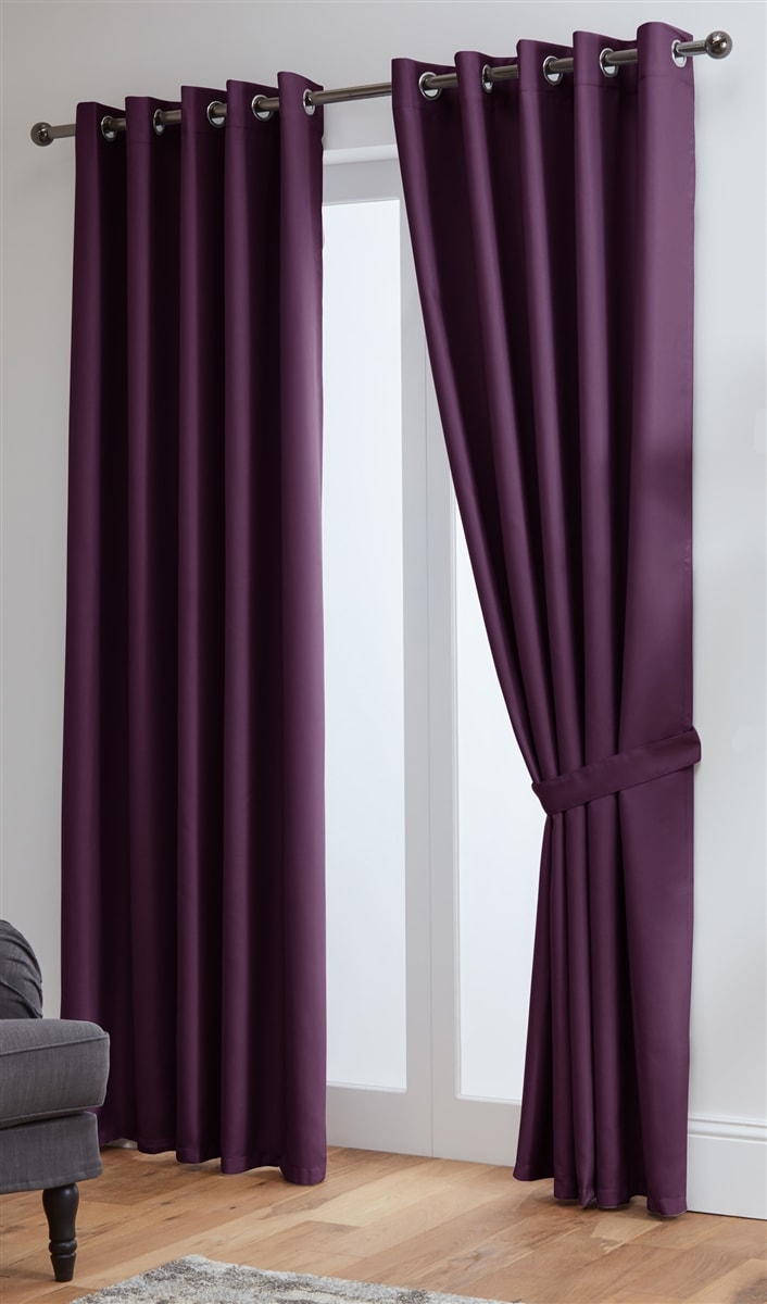 Thermal Blackout Ready Made Eyelet Curtains + Tie Backs (Aubergine)