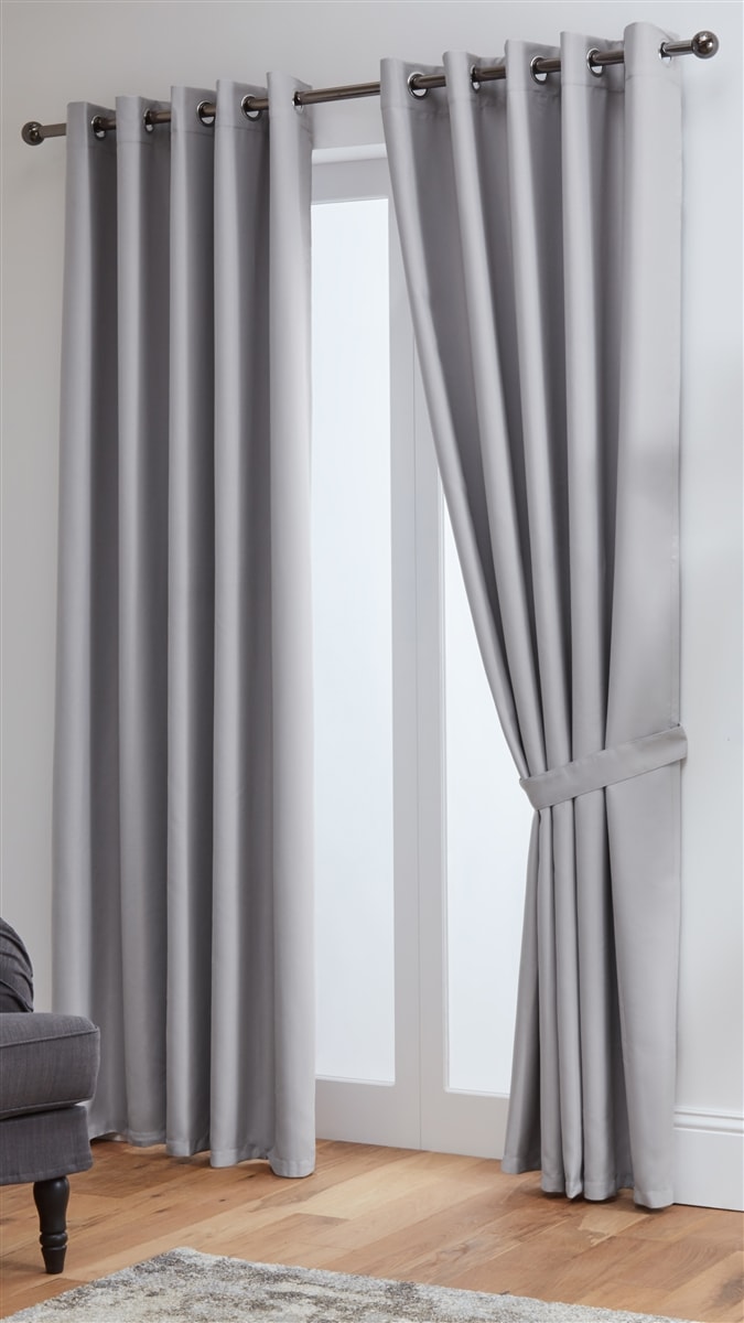 Thermal Blackout Ready Made Eyelet Curtains + Tie Backs (Silver)