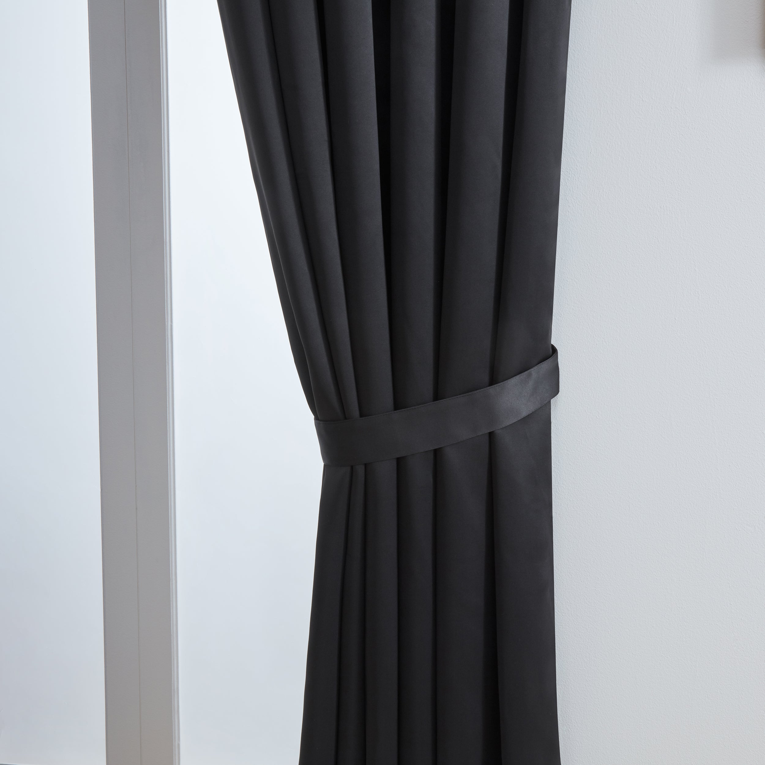 Thermal Blackout Ready Made Tape Top Curtains + Tie Backs (Black)