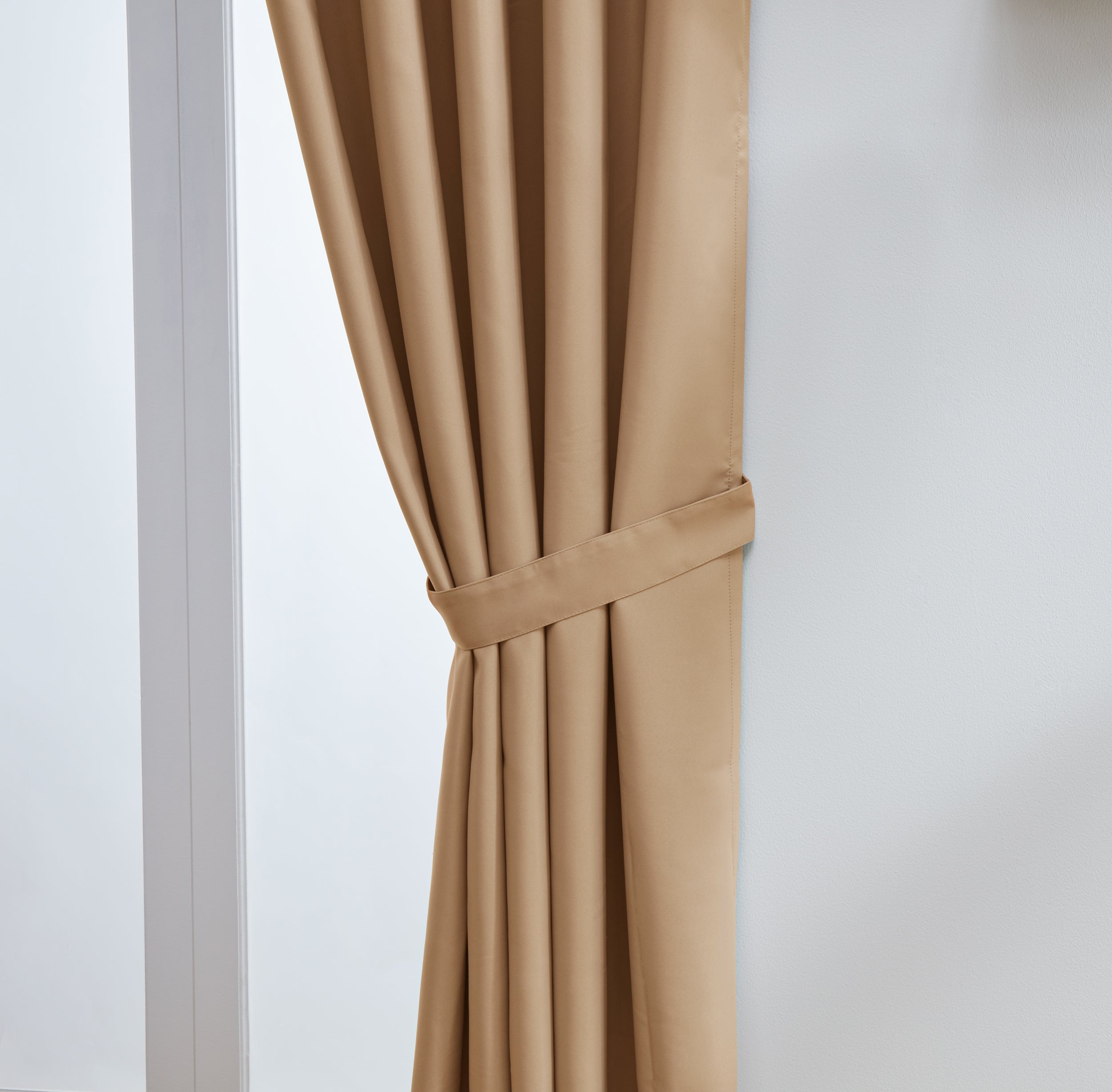 Thermal Blackout Ready Made Tape Top Curtains + Tie Backs (Natural)