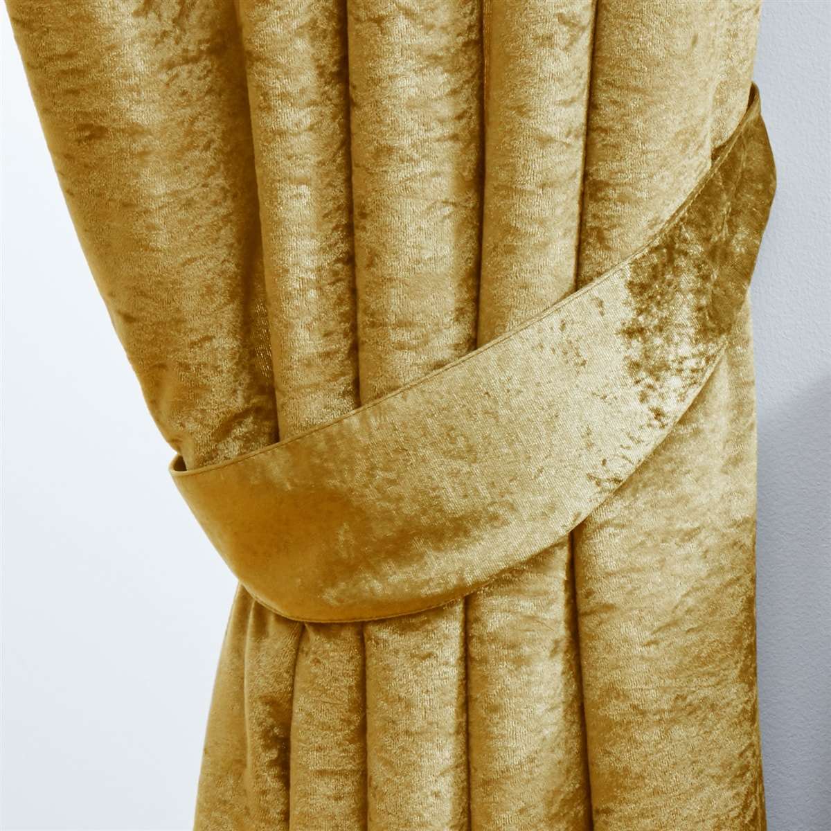 Crushed Velvet Fully Lined Ready Made Eyelet Curtains (Ochre)