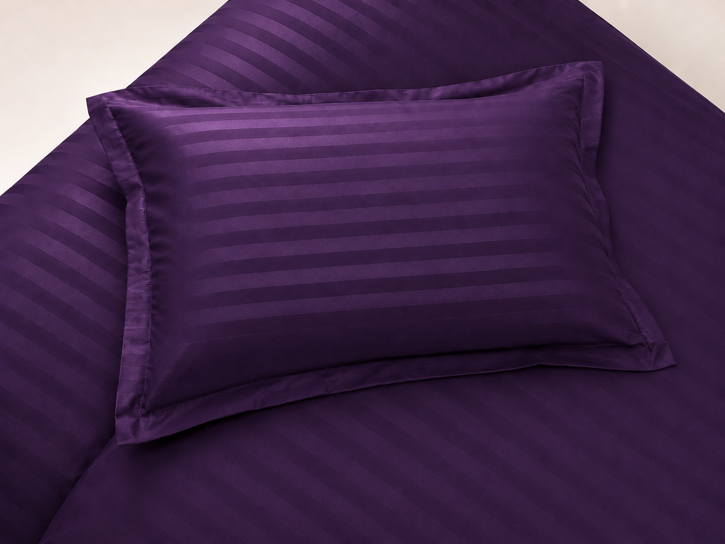 Striped Duvet Cover Bedding Set With Pillowcase (Aubergine)