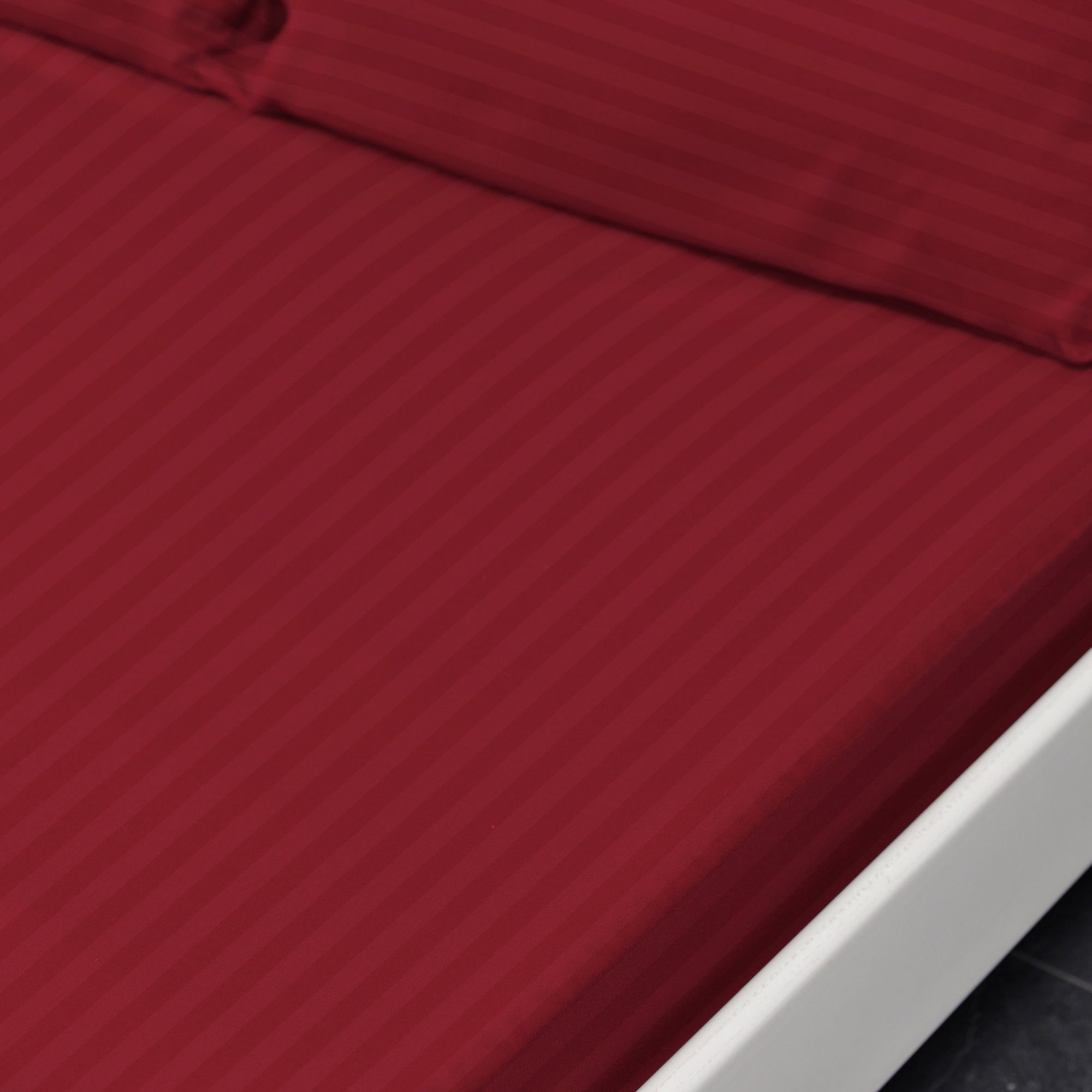 Striped Microfibre Fitted Bed Sheet (Red)