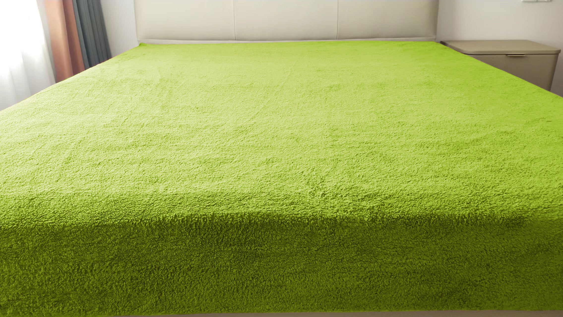 Teddy Fleece Fitted Sheet (Lime)