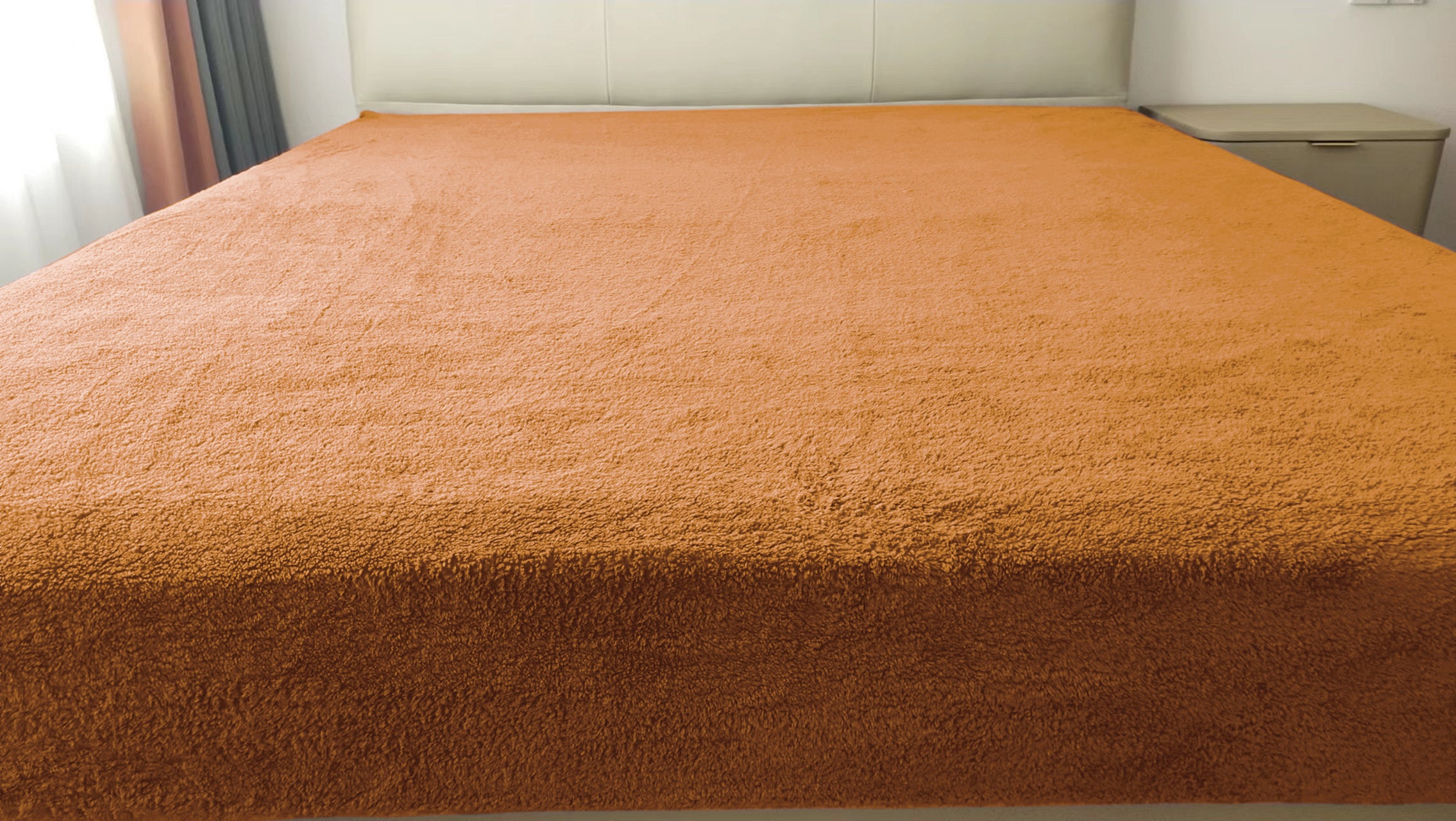 Teddy Fleece Fitted Sheet (Orange)