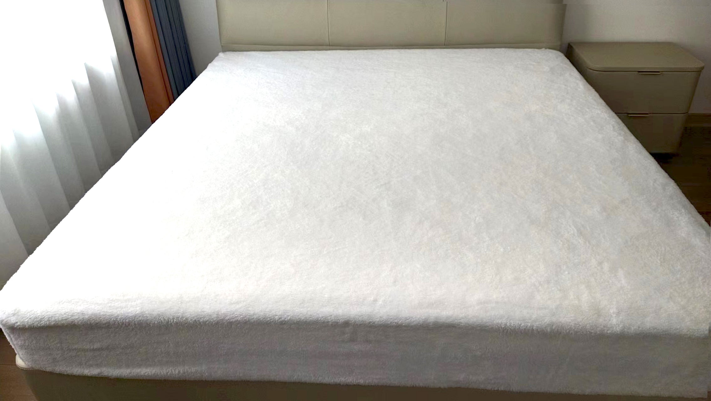 Teddy Fleece Fitted Sheet White