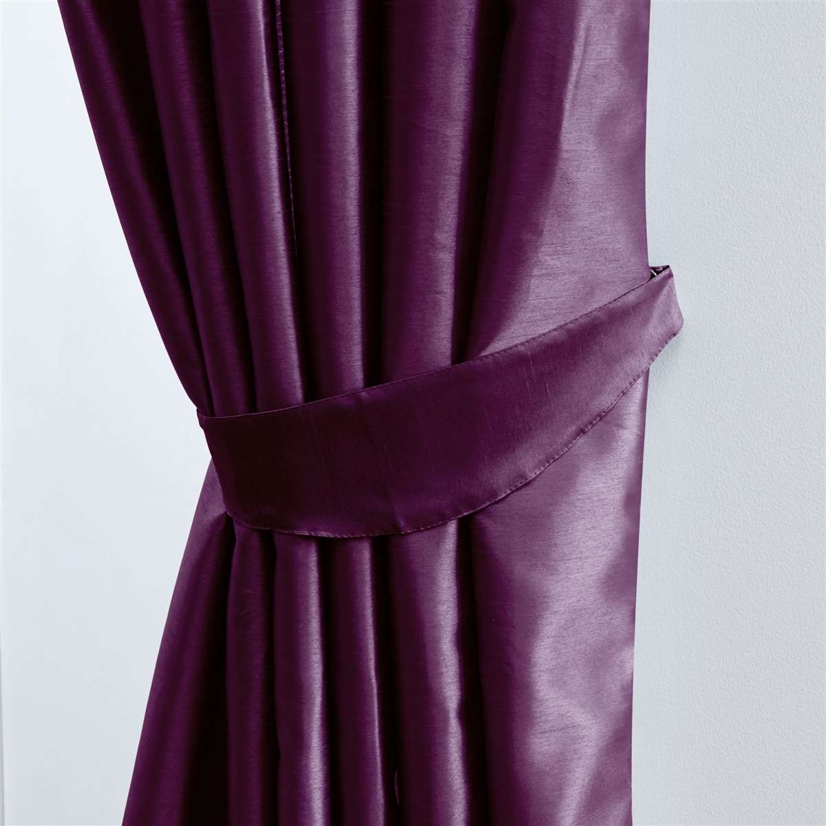 Faux Silk Tape Top Fully Lined Curtains (Aubergine )