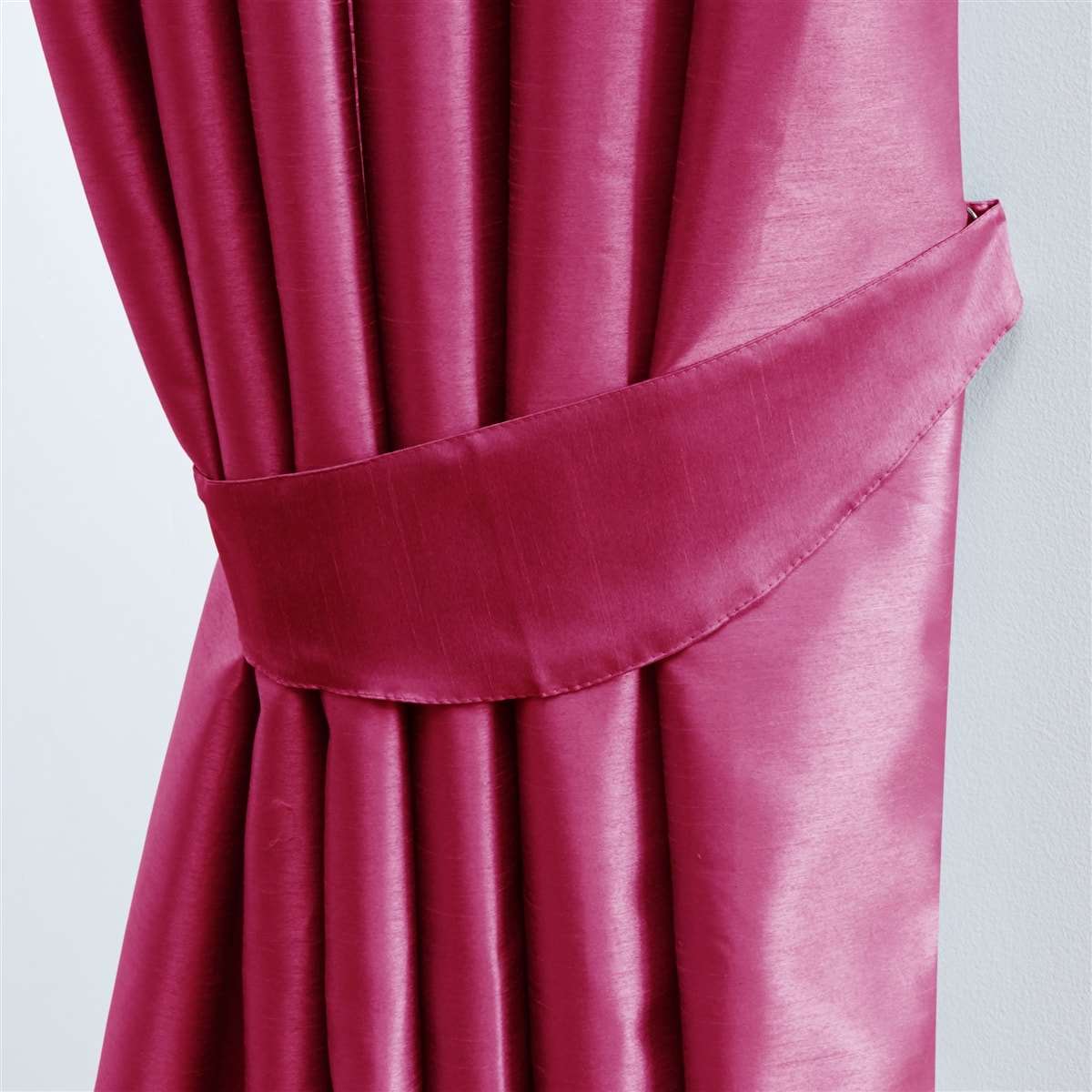 Faux Silk Tape Top Fully Lined Curtains (Fuchsia)